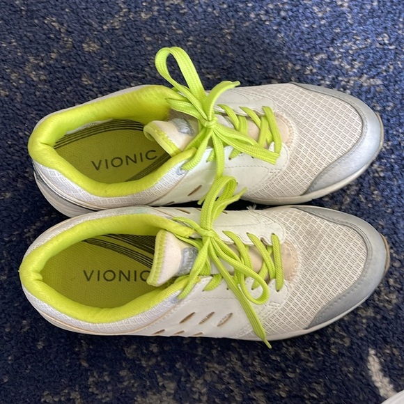 Vionic 1st Ray Technology sneaker - Picture 3 of 7